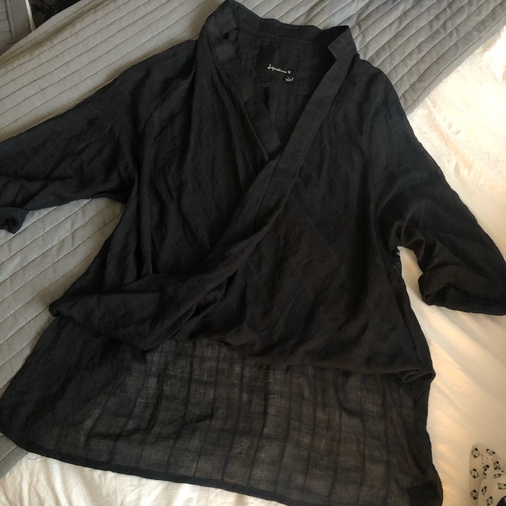 Signature 8 sheer high low blouse